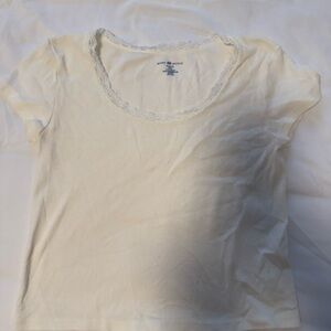 Brandy Melville Cream Short Sleeve Tee